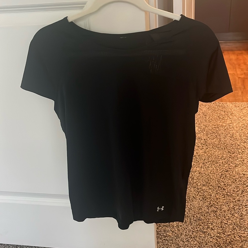 Black short sleeve, cut out back workout top